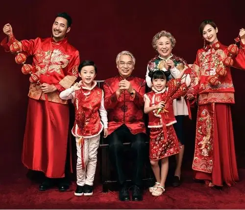 富力城时光照相馆温情上线!定制全家福,与爱同框