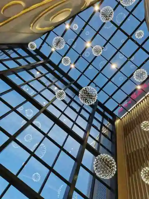 旺角广场-"油坊桥地铁站附近12月才开的雨家综合性商.