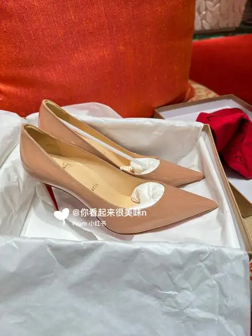 christianlouboutin73经典红底鞋666折