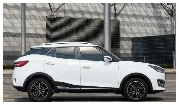 4万买suv大空间自动挡高强度钢谁还去看电动车