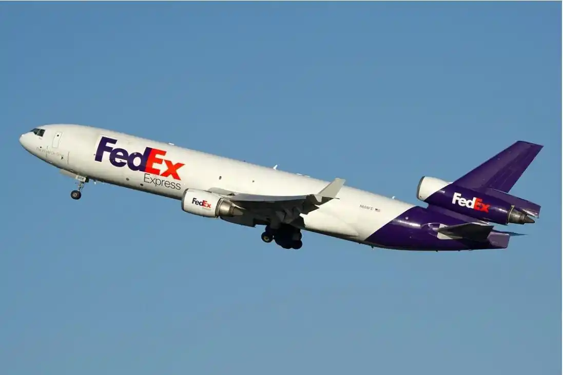 国际快递是指在两个或两个以上国家(或地区)之间所进行的快递,物流