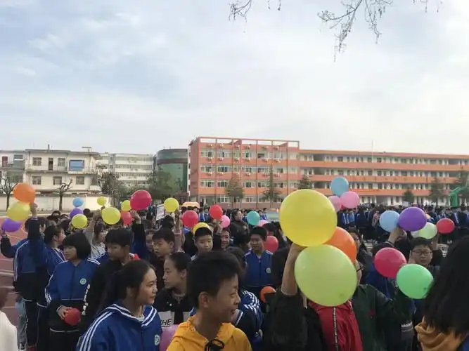 绿色竞技场,青春无极限——固始一中成功举办第一届冬季运动会