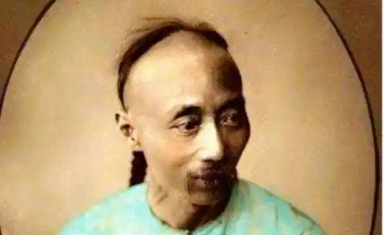 清朝发型真是"阴阳头"?