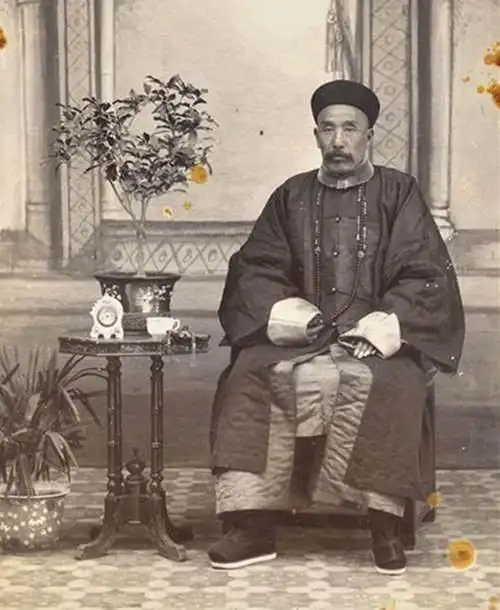 乾隆复原图,专家看完后一口咬定,他就是汉人