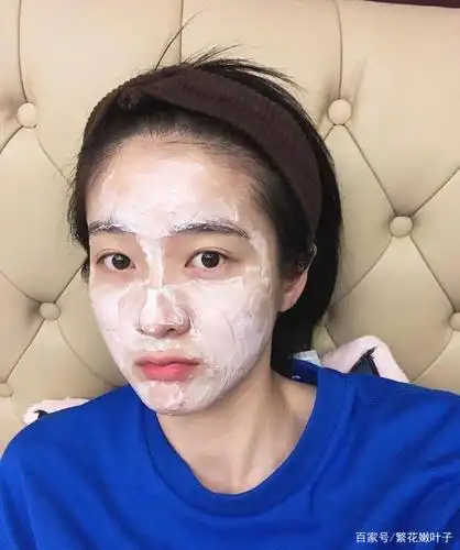 张雪迎更新素颜自拍皮肤状态优秀表情搞笑