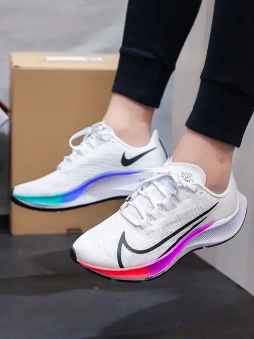 2020耐克女鞋airzoom飞马运动缓震跑步鞋