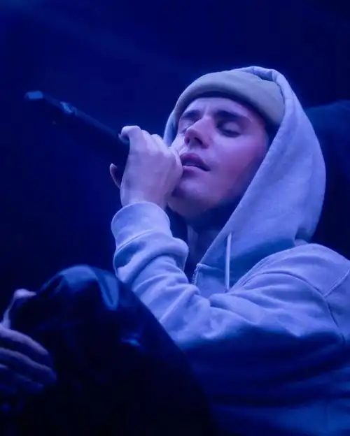 好想去看演唱会啊帅哥贴贴#ins  #贾斯汀比伯  #justinbieber  #ins风