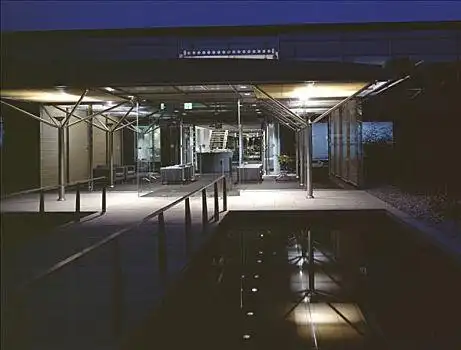 办公室,夜景照明,上方,水塘