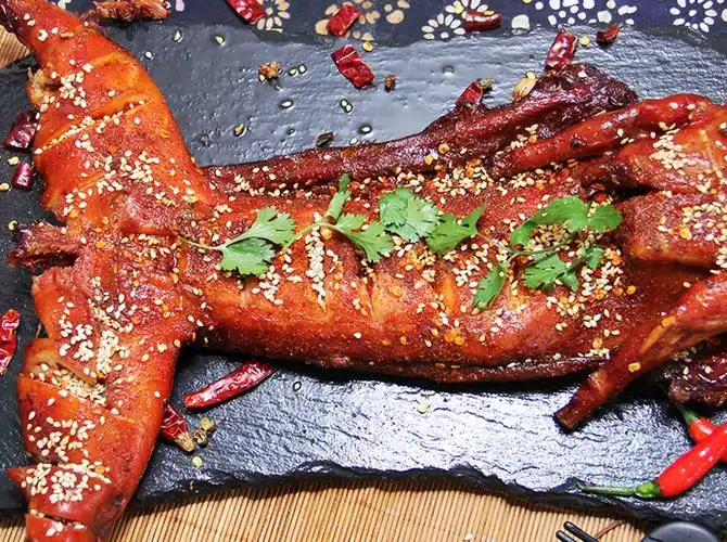 武汉特色烧烤天香烤全兔 (附自制白卤水及飘香烤料粉配方)