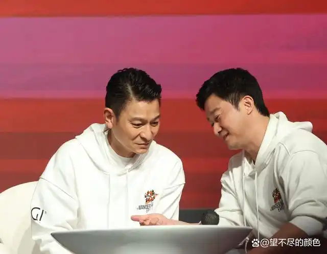 流浪地球2|吴京与刘德华合唱主题曲压力大:我还是去跳楼比较好