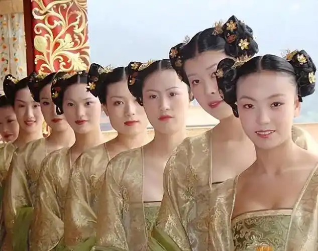 揭秘古代宫女真实生存状况生如牲畜任皇家糟蹋死后无葬身之地