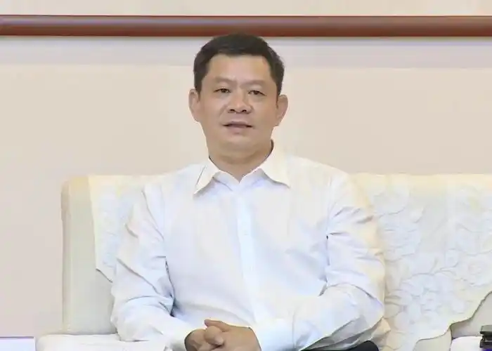 5月19日下午,市委副书记,市长王刚会见了兴业银行昆明分行党委书记