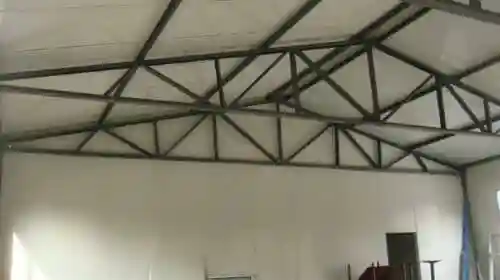 彩钢活动房顶人字梁图