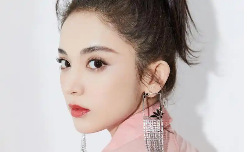 古力娜扎粉色写真壁纸图片710