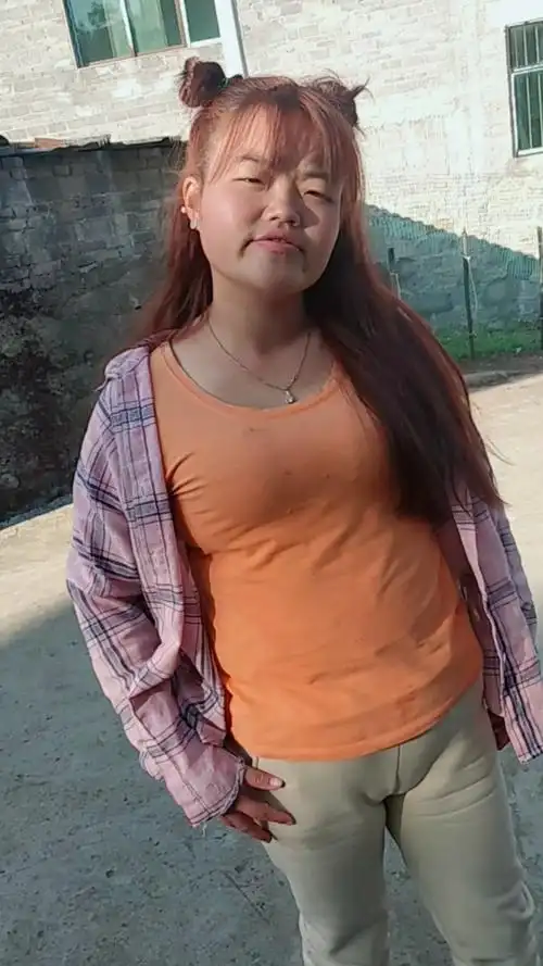 贵州搞笑方言#这女的就是一傻子…-度小视