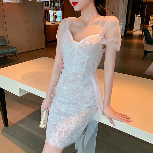 欧洲站套装气质一字肩2022年新款女时尚抹胸波点上衣半身裙两件套