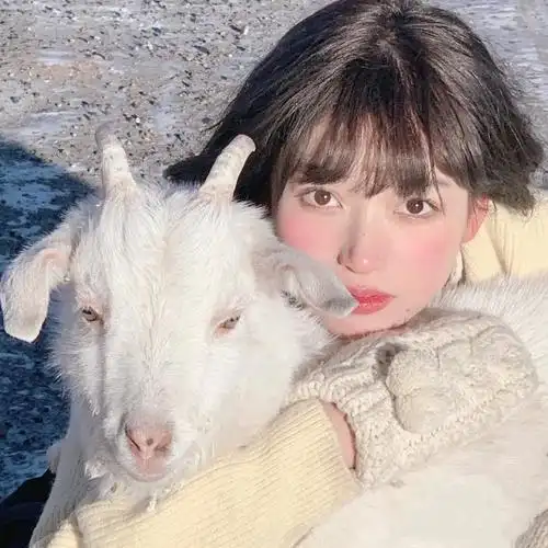 ins可爱意境文艺真人女头._女生头像_我要个性网