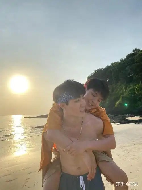 zee李海海和saint黄明明之间有什么故事吗? - 知乎