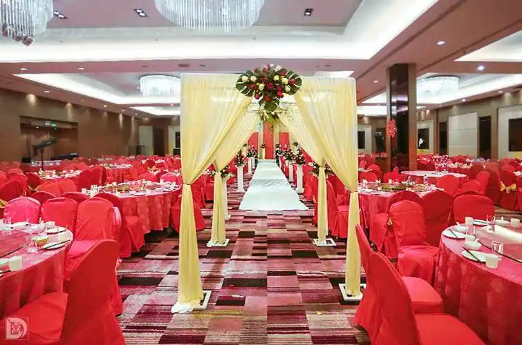 好合厅 3f 898   1598 /桌 桌数:30桌 面积:300平 形状:长方形