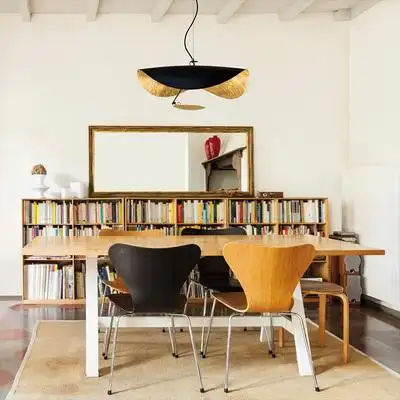 北欧飞碟灯简约现代创意书桌卧室餐厅灯网红设计师样板房书房吊灯