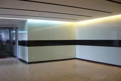 免费设计专业定制各种颜色钢化烤漆背景墙玻璃白板深圳上门安装.