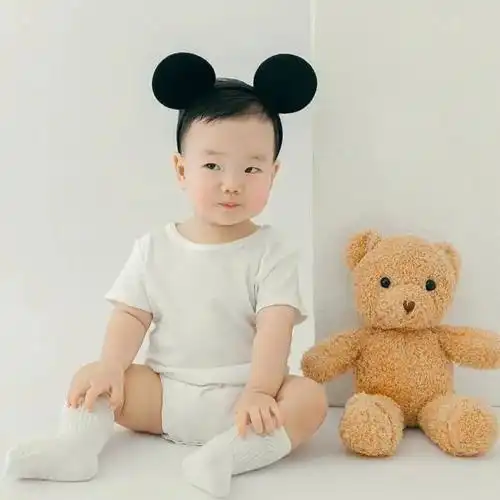 前方惊现米奇宝宝!周岁照这样拍萌翻了