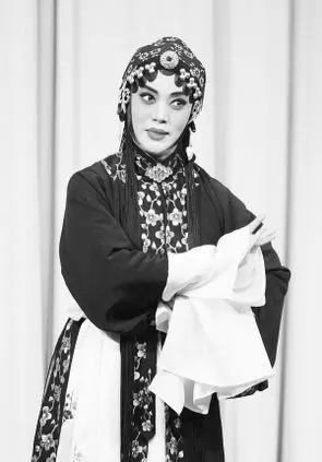 中国评剧院国家一级演员王冠丽领衔主演的又一经典剧目《秦香莲》在