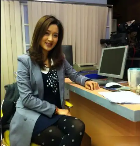 外来媳妇本地郎华女扮演者黄晓华被忽视多年的时尚性感女神