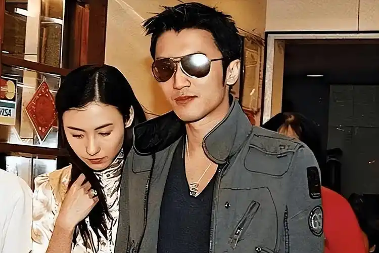 用3胎制造话题,不管生父是谁,她都是赢家_谢霆锋_时候_陈晓东