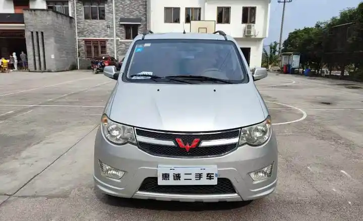 五菱 宏光 2015款 1.2l s 手动 标准型