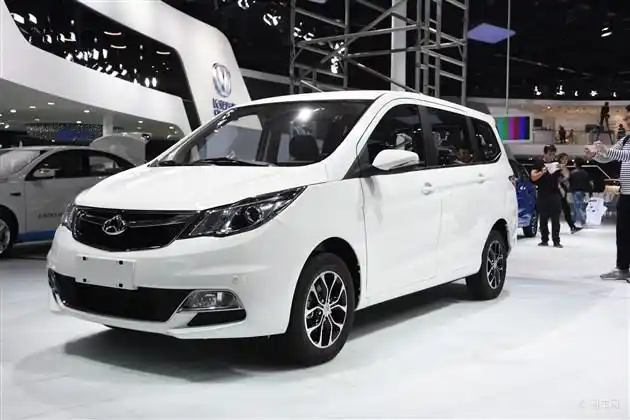 上海车展首秀 长安发布全新7座mpv欧尚