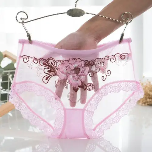 大红色内裤女蕾丝边绣花性感中腰三角裤本命年属猪莫代尔结婚内衣