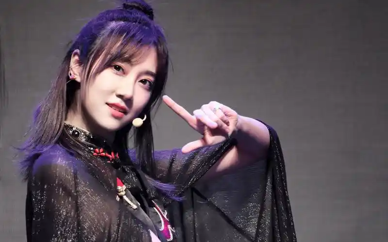 【snh48冯薪朵】snh48燃烧吧团魂天津站/《临兵斗者皆阵列在前》短