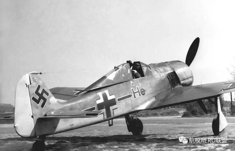 心中的经典八福克沃尔夫fw190百舌鸟战斗机