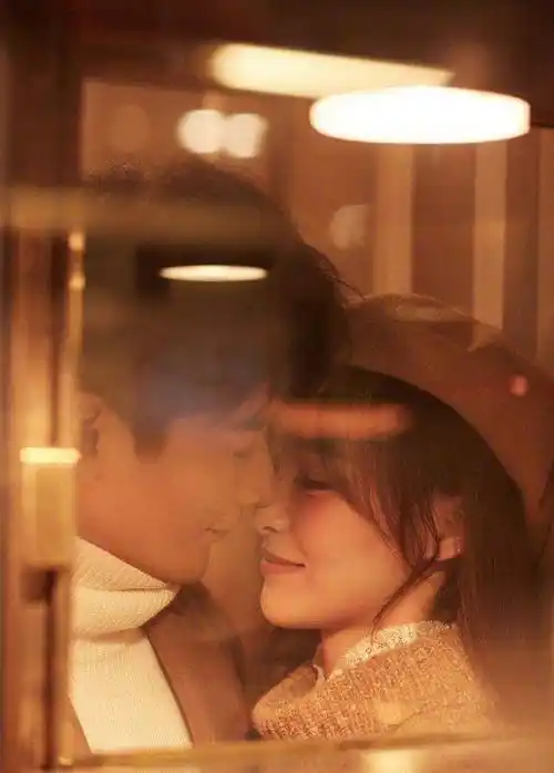 穿粉色运动服如校园女神,甜美动人很少女_罗晋_女儿_近况