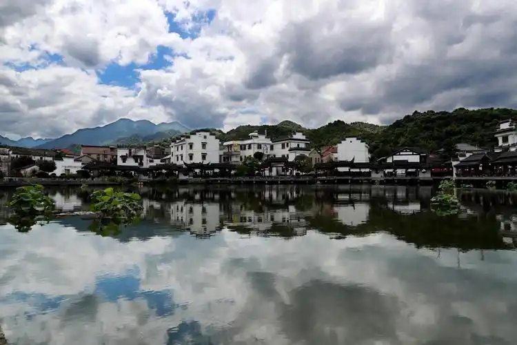 最美县城桐庐深奥古村,赏一幅江南山水画