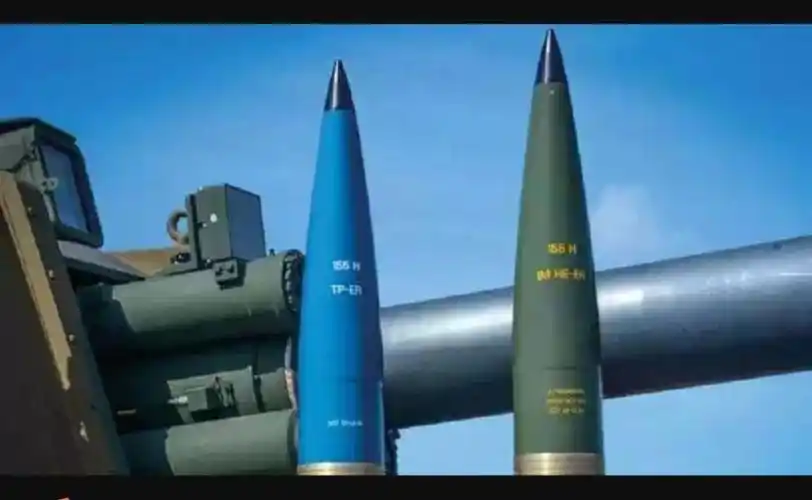 一炮炸平足球场155毫米炮弹的威力有多大看这个女兵就知道了