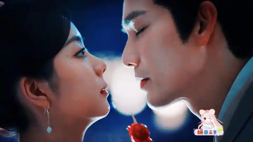 67锦心似玉花絮:谭松韵片场骑电动滑板车,和钟汉良一起看自己的吻戏