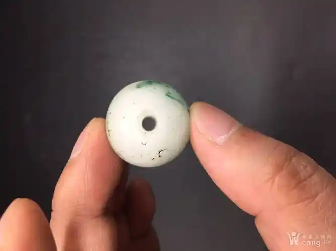 清代老翡翠顶珠