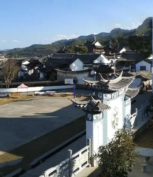 腾冲绮罗古镇一瞥