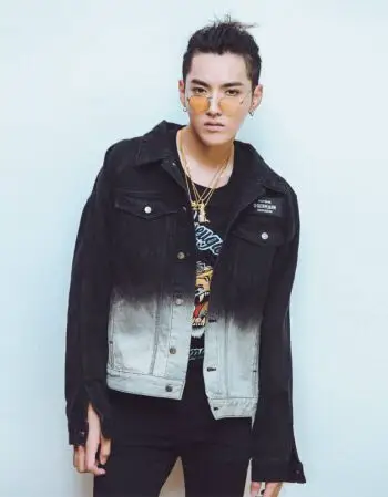 【春上新】中国新说唱吴亦凡牛仔外套男水洗渐变色bf风宽松韩版牛仔