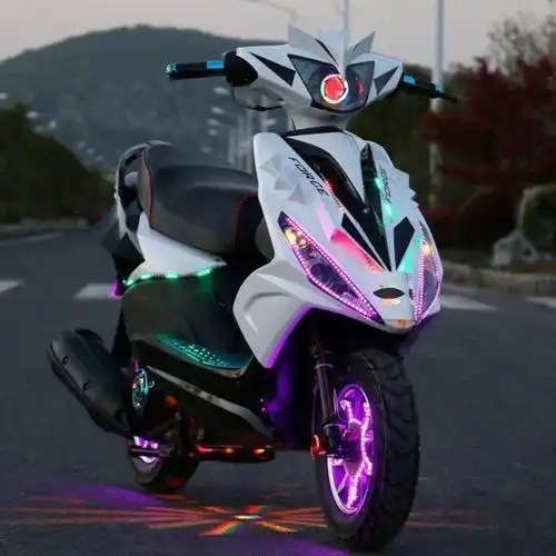 2022特惠全新款雅马哈鬼火白幽灵三代省油代步踏板125cc摩托车省油