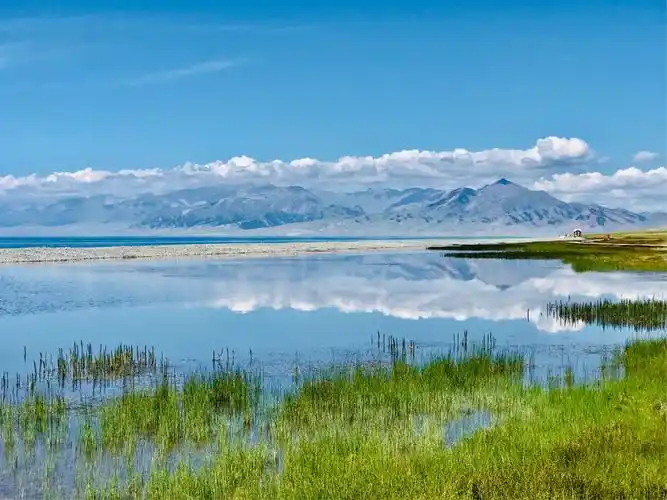 新疆行之七:清澈如镜的赛里木湖