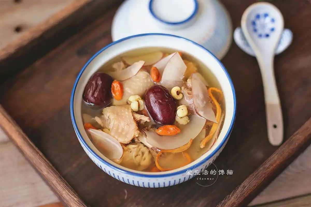 教你一道汤,冬季常喝,清热除燥,润肺止咳,对付咽喉