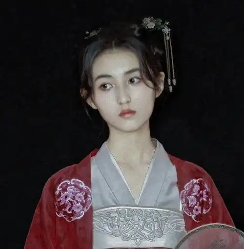 张子枫《国家宝藏》古装造型