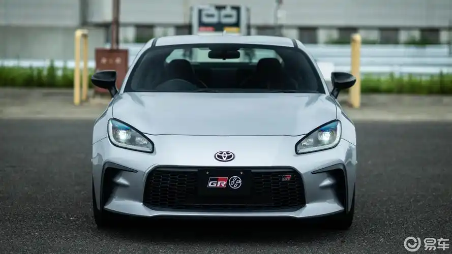 一款24.98万的丰田86跑车