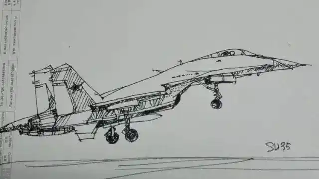 飞机,尤其是战斗机的机身线条,是练习线条控制力的很好题材枪械,是