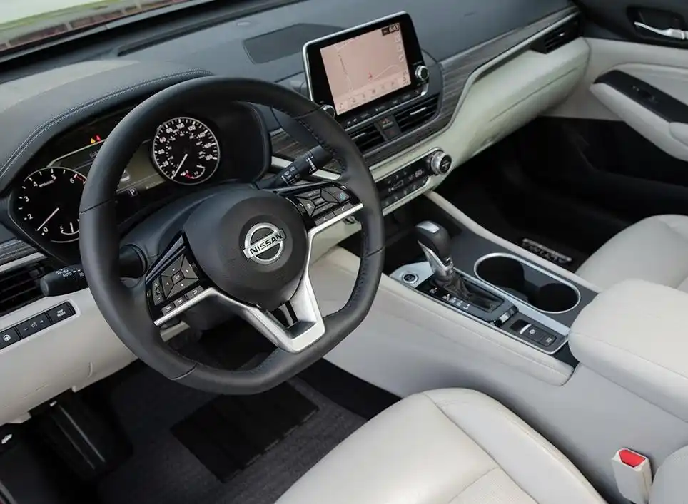 2019款天籁内饰中控图片