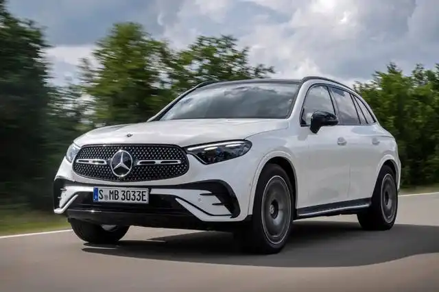 奔驰glc在豪华中型suv市场一直都有不错的热度,特别是在国内,算是40万