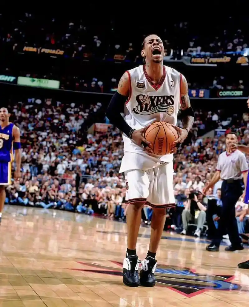 费城之子. #艾弗森 #答案#76人#头像#壁纸#朋友圈背景 - 抖音